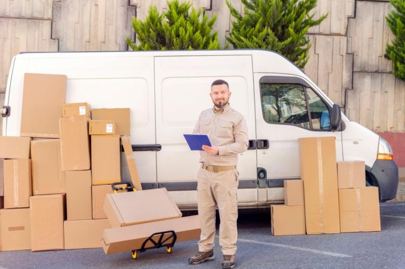 Opting for a full service moving company means you can enjoy a hassle-free moving experience while professionals handle the heavy lifting. Austin Melrose Movers and Packers Local & Long Distance Moving Company provides end-to-end solutions, ensuring that