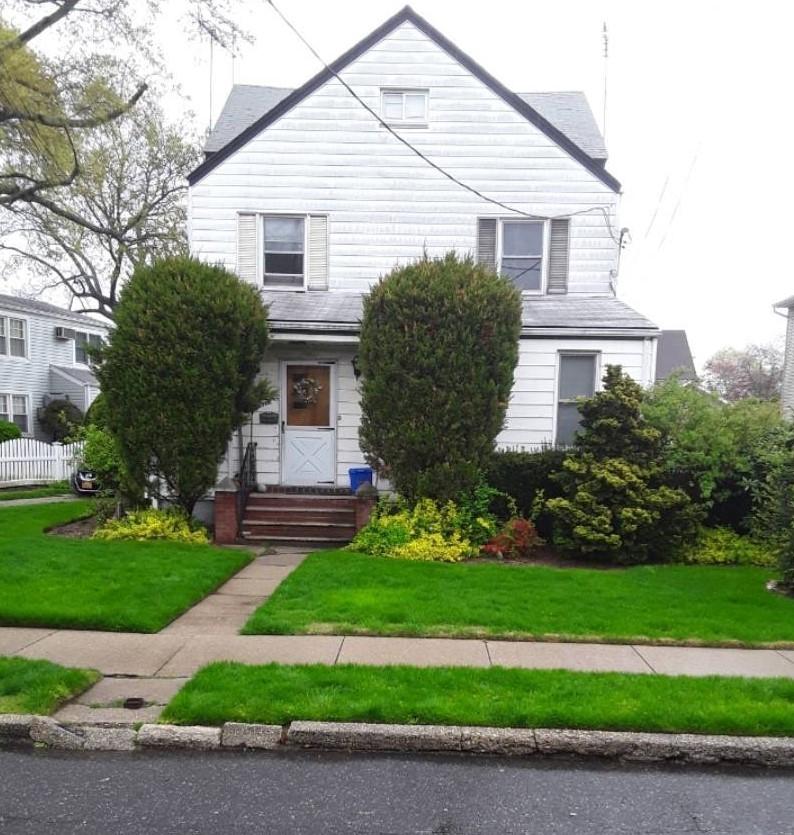 Top Real Estate Selling Agent in Queens, NY, Streamlines Selling