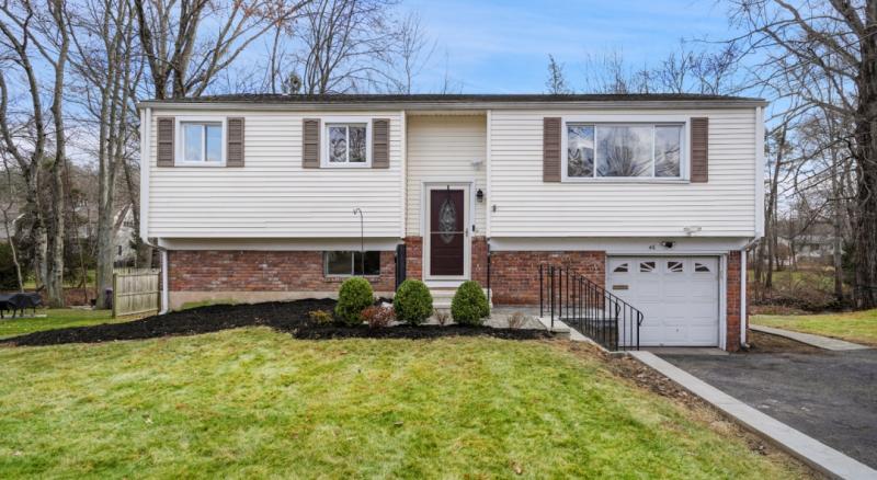 Staci Zampa Team - Stamford Real Estate Agent at Compass