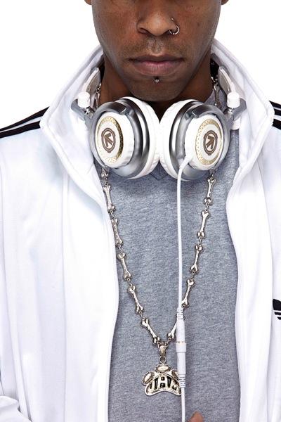 AERIAL7 Tanks Headed To a New Level with DJ JAM