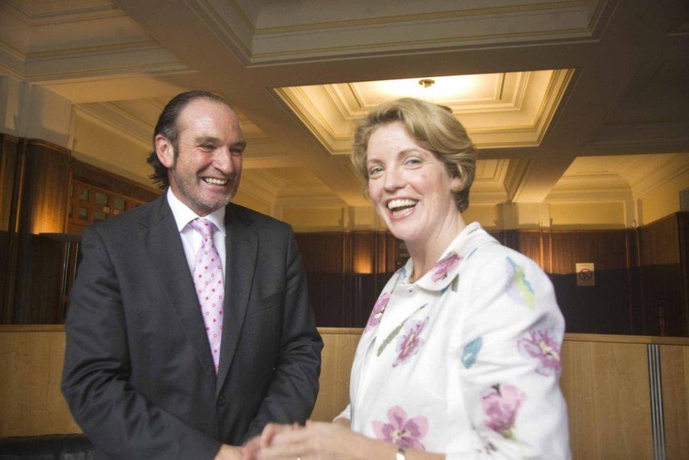 Tom Close, managing director, Typetec, and An Tánaiste and Minister for Enterprise, Mary Coughlan TD