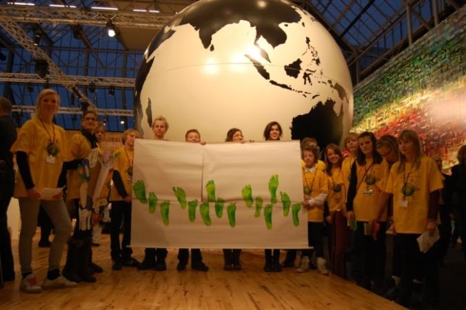 Kids from the Sankt Petri Skole in Copenhagen during the handover of the Green Footprints in Bella Center