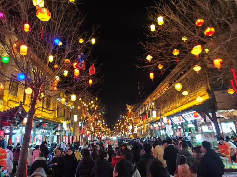 Nighttime Charm: Xunxian Ancient City's Cultural Tourism