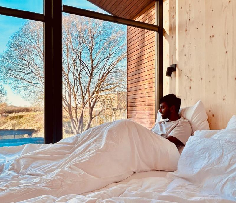 Me Time - Traveling Alone in Unique Accommodations ( (C) Ostsee Baumhaushotel)