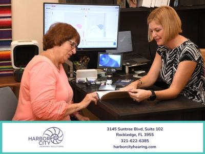Audiologist Highlights How Hearing Aids Improve Communication