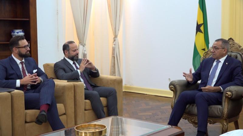 President Vila Nova discusses the Sao Tome Financial Centre with the Aequatoris delegation