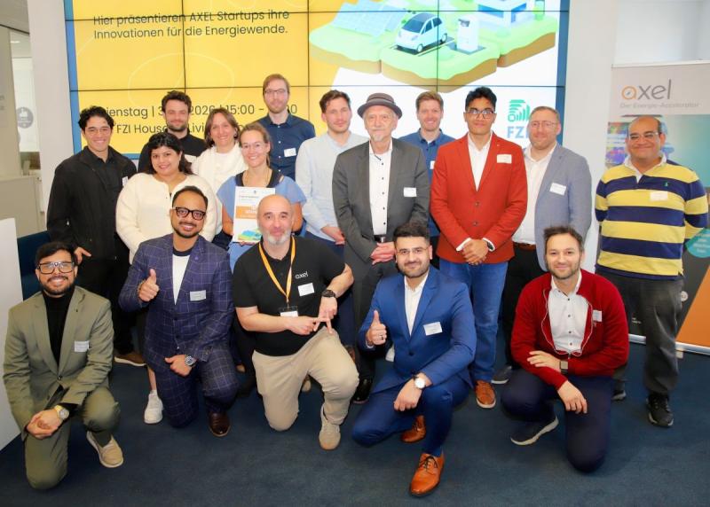Founders of the participating teams at the "AXEL Startup Demo Day" ( (C) fokus.energie)