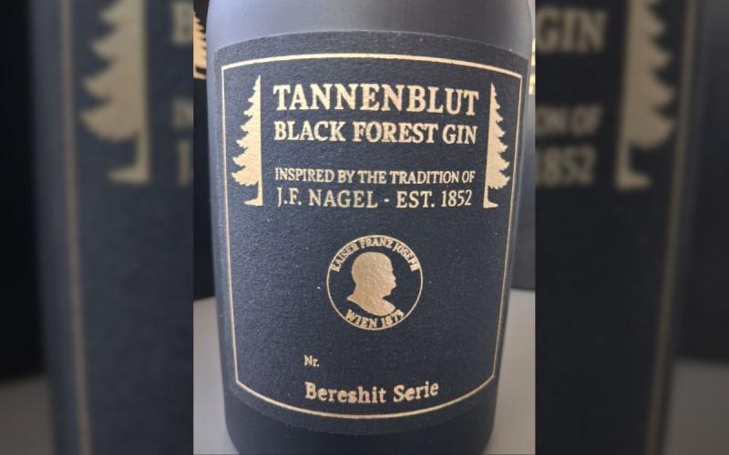 TANNENBLUT GIN ( (C) Tannenblut Gin)