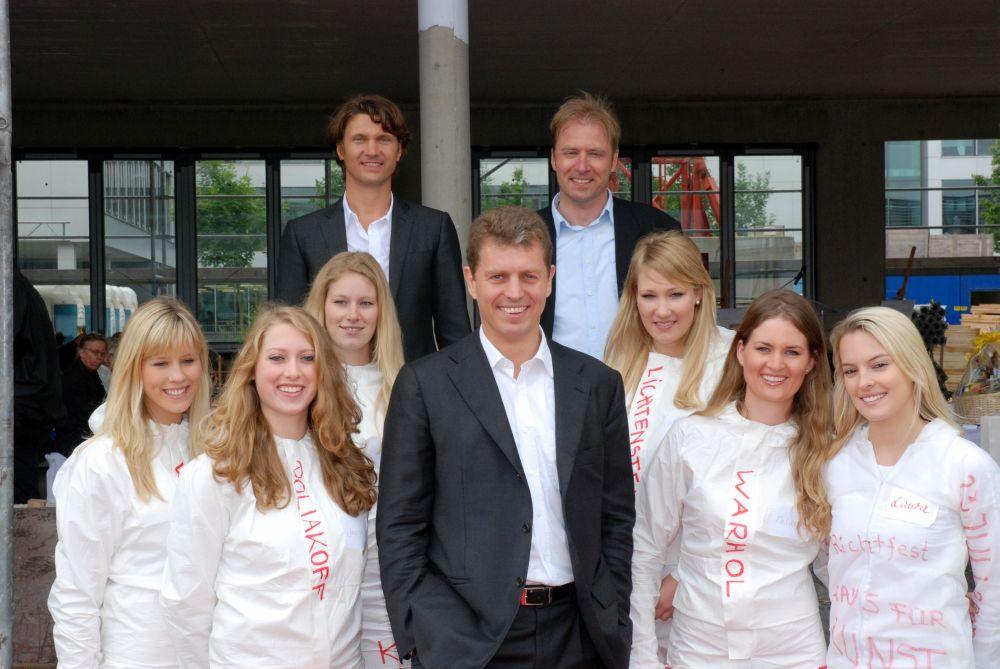 Robert Ketterer (owner), Bernd Sacher, Christian Kreinecker (Franz & Sacher), Art Girls (siegestor.net)