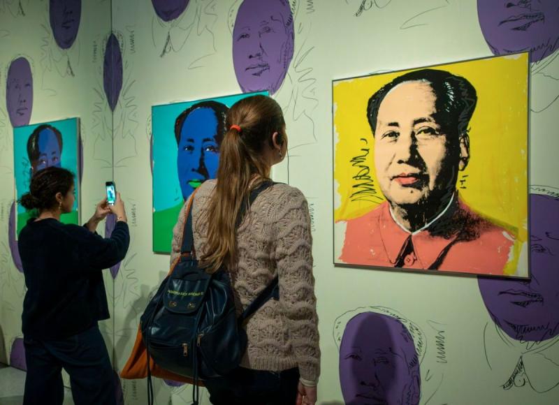 Andy Warhol. Ladies and Gentlemen ( (C) photo Patrimonio Artistico Intesa & The Andy Warhol Foundation for the Visual Arts Inc, by SIAE 20)