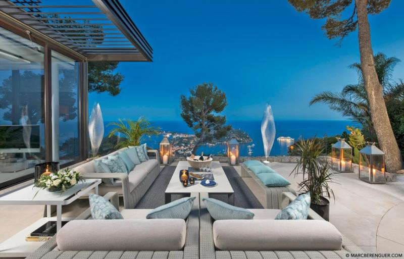 Why Luxury Travellers Are Choosing Private Villas Over