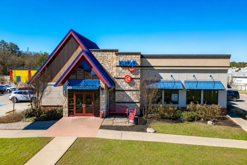 The transaction represents the third IHOP Hanley Investment Group has sold in Texas in the last five months