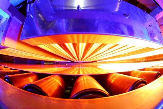 Infrared heat helps to heat plastics homogenously