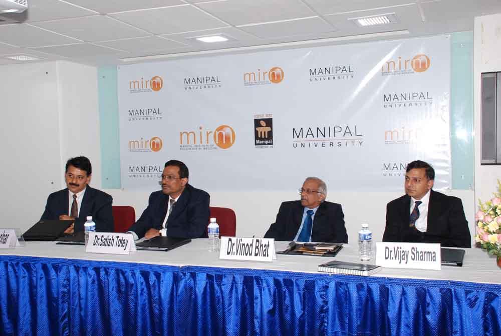 From Left to Right: Mr. B.N Manohar, Dr. Satish Totey , Dr. Vinod Bhat , Dr. Vijay Sharma