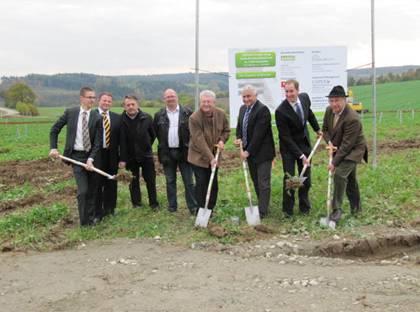 Ground breaking ceremony 27 October 2009 for the Solarpak Köching II with (from right to left) land owner Baron Georg Adam of Aretin, Rollie Armstrong from COPEX, the mayor of Aidenbach, Karl Obermeier, the mayor of Aldersbach, Franz Schwarz.