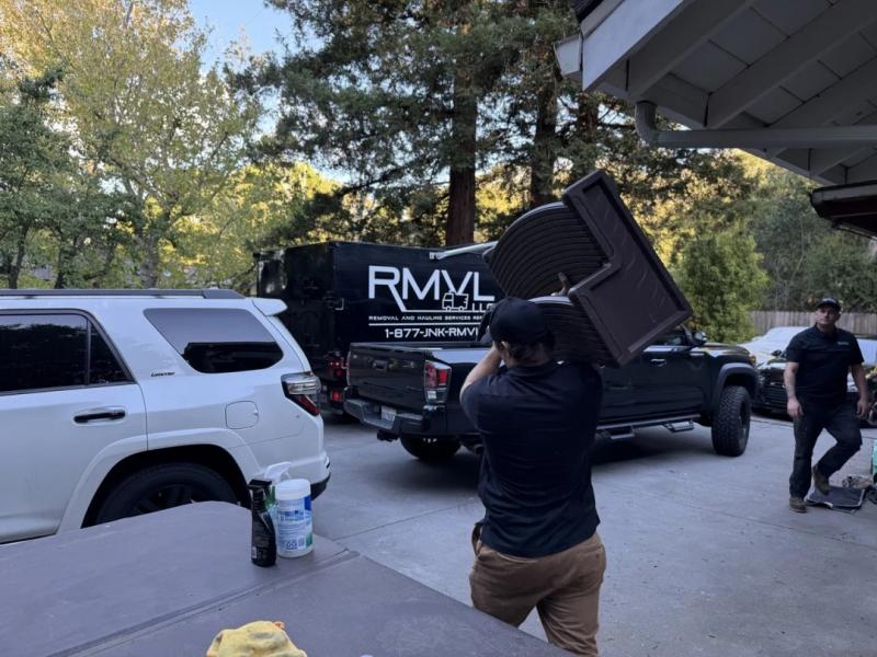 RMVL Delivers Fast and Efficient Junk Removal Services for Homeowners and Businesses in Bay Area