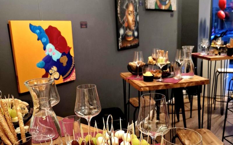Wine Tasting Munich combines wine, art, and special encounters ( (C) Juergen Groh)