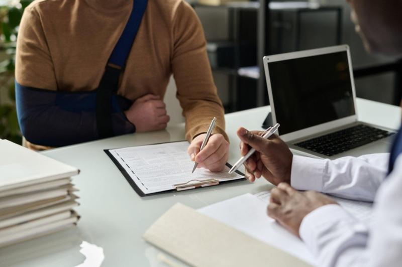 Exploring Legal Options After an Injury with a LeFante Personal Injury Lawyer in Illinois