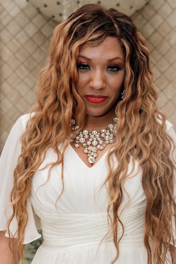 From Section 8 to CEO: Dannielle Thomas Launches Building Foundations and New Program Passion into Profits to Inspire and Empower Entrepreneurs
