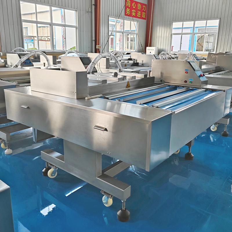 How to use the rolling vacuum packaging machine