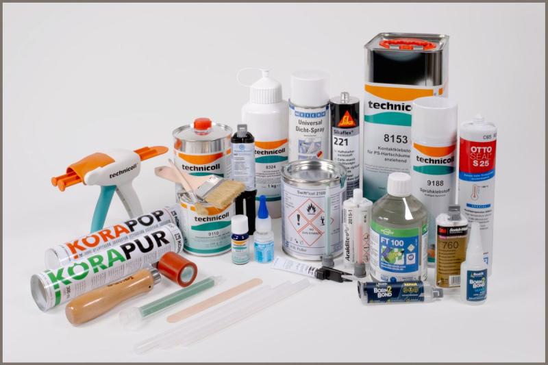 Expertise and advice: RUDERER has the right brand adhesives for all industries. ( (C) RUDERER Klebetechnik GmbH)
