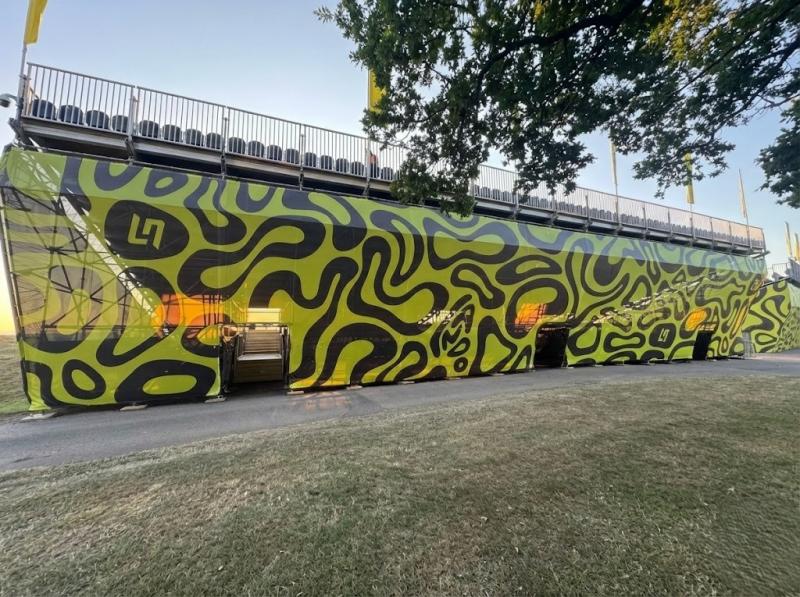 Advanced large-format printing turns temporary structures into visual landmarks.