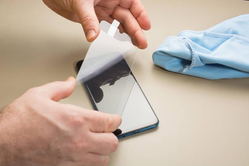 SmartPhone Screen Protector Market Detailed Industry Report Analysis 2024-2030 : ZAGG, 3M, Clarivue