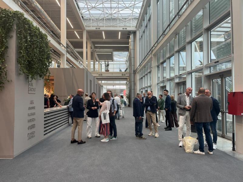 China Sintered Stone Factory Direct Export vs European