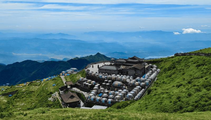 Customization vs Standardization: Skycamp's China Top Custom