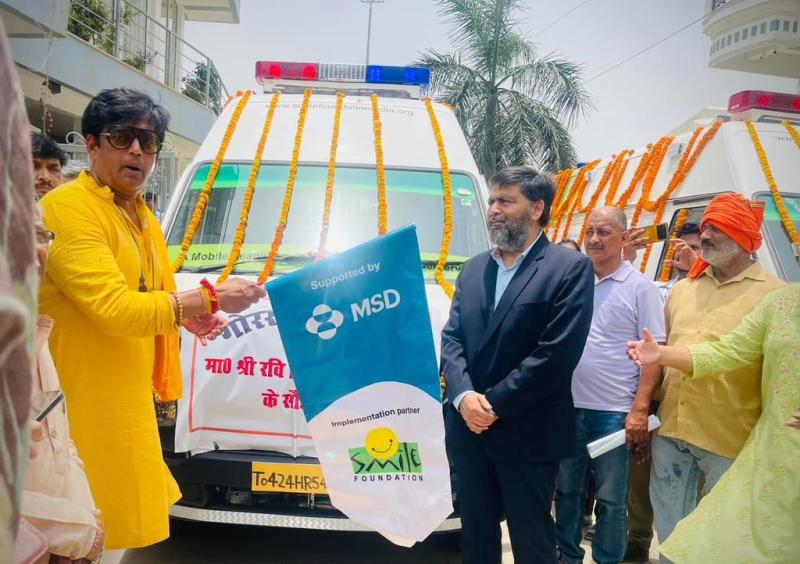 Ravi Kishan dedicates free mobile medical unit for rural Gorakhpur