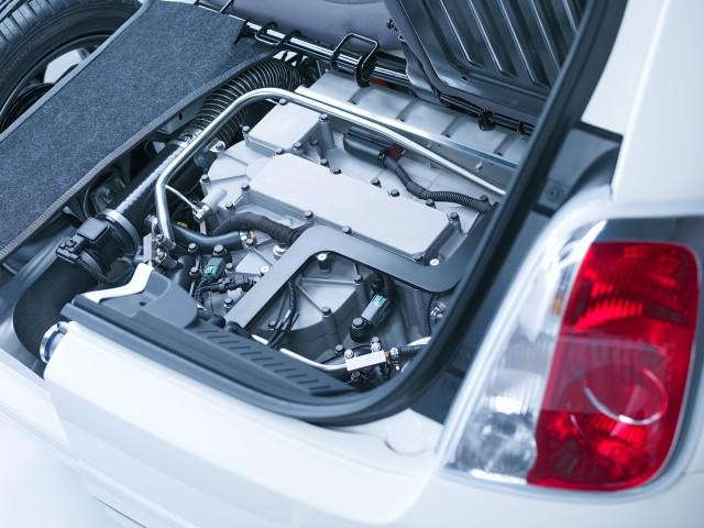 Electric Vehicle Range Extender Market Drivers: EV Adoption & Charging Infrastructure Challenges | Top Most Keyplayers - General Motors, Magna International, MAHLE, Rheinmetall, Plug Power, Ballard Power Systems