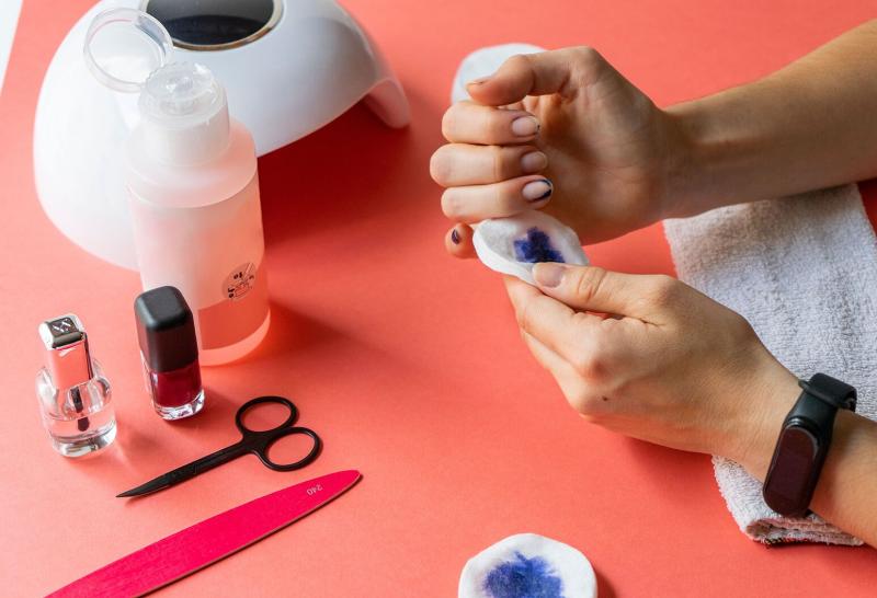 Nail Polish Remover Market : A Study of the Industry's Key Players and Their Strategies