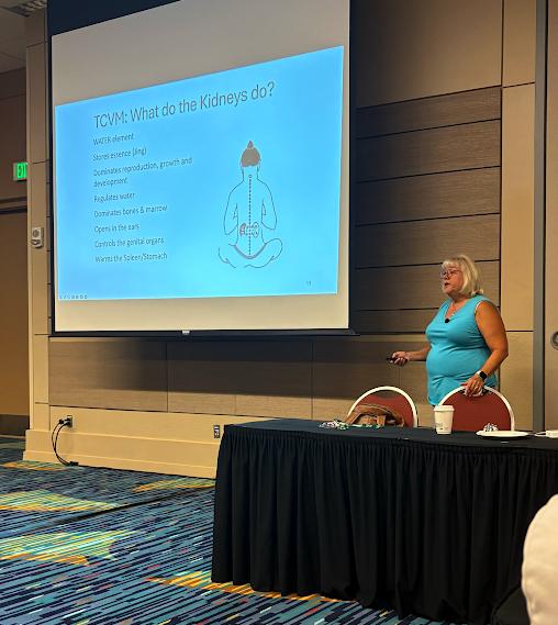 A huge thank you to Dr. Janice Huntingford for lending her incredible expertise on feline kidney health.
