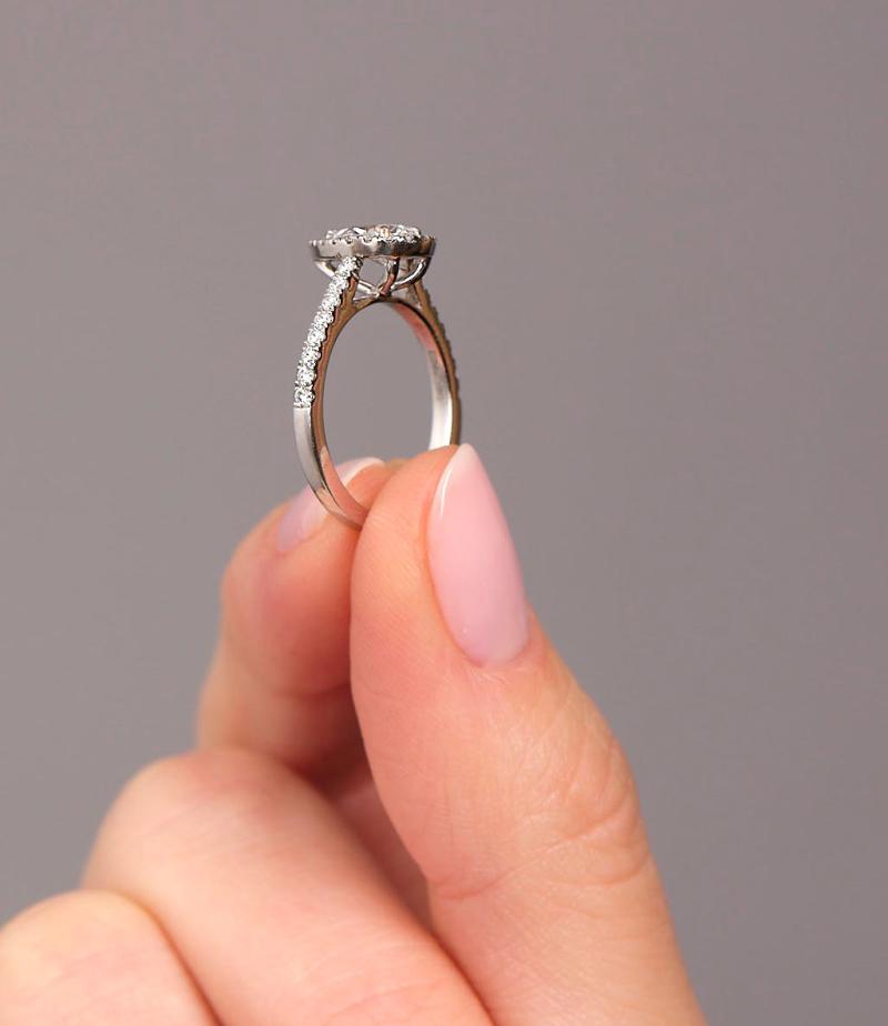 Find Pear Halo Engagement Ring of your dream for a magical fall 2025 Proposal