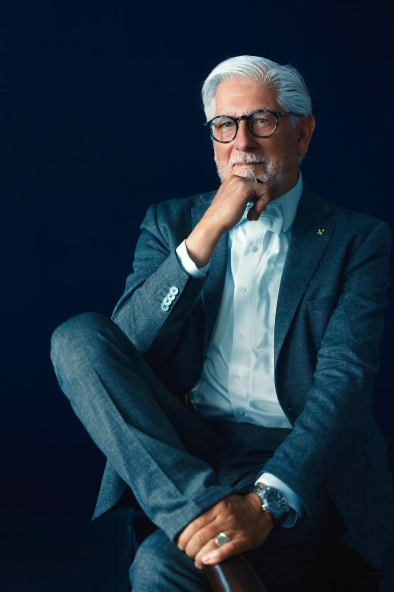 Warren Aldridge Introduces StarStone Wealth's AI Research