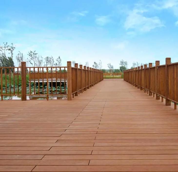 Bulk Buying Carbonized Bamboo Decking: OEM vs. Standard Options