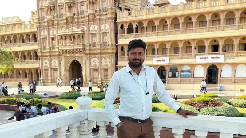 Rahul Haroliya - Bike Rider & Digital Creator