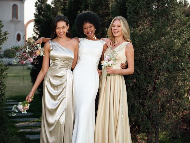 JJ's House Bride and Bridesmaids