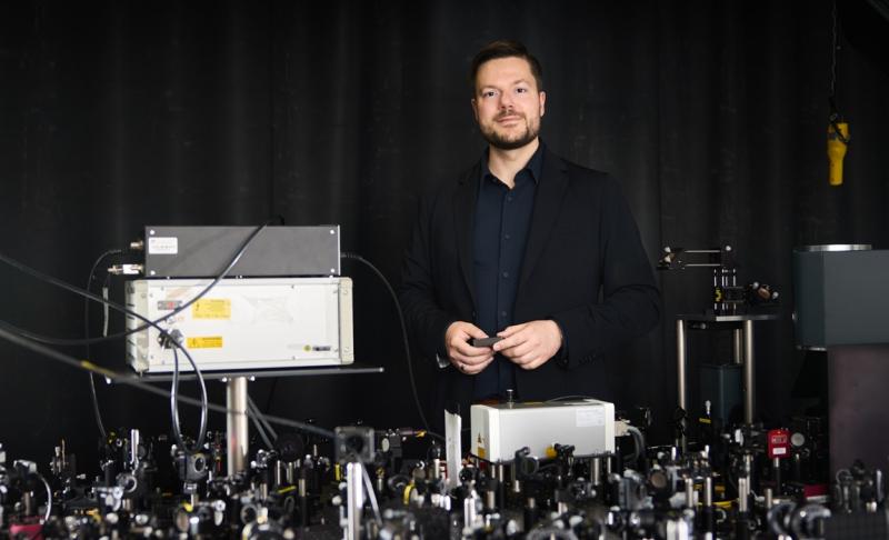 Nanophotonics Market