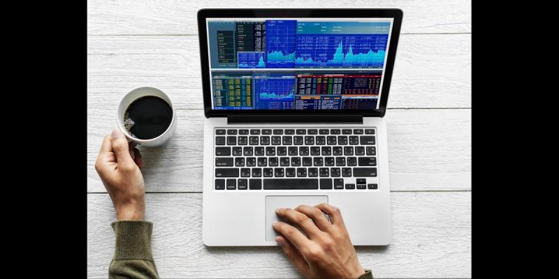 From Monzo to Revolut, Neobanks Lag on Stablecoin Rails as