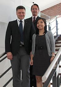 The staff of KACO new energy’s sales office in Dubai: Andreas Seybold, Marc Lamsfuss and Sharona Ungco (f.l.t.r.)
