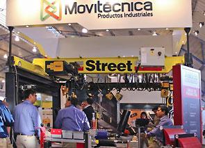 Street Crane hoists featuring on the Movitecnica stand at a recent industrial exhibition in South America.