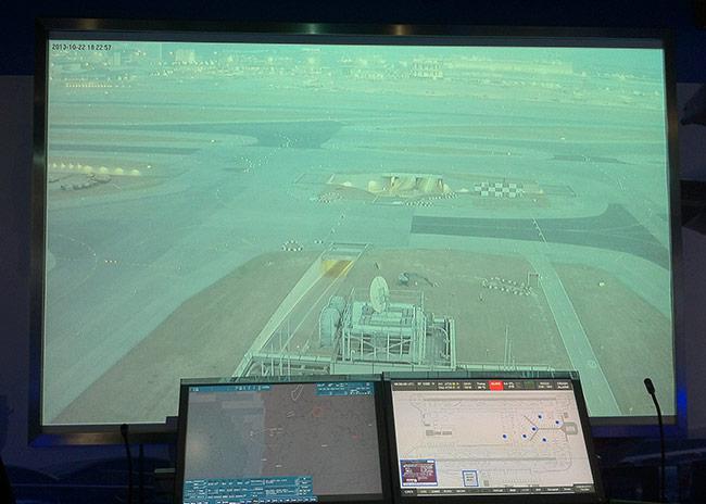 HKCAD uses Matrox Maevex  to stream live, low-bandwidth aircraft traffic footage to off-site aviation gallery 2 km away.