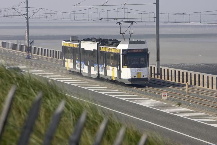 Systems of IVU Traffic Technologies will in future control the famous Kusttram of De Lijn. (Source: De Lijn)