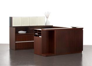 Upright Reception Desk in Wood