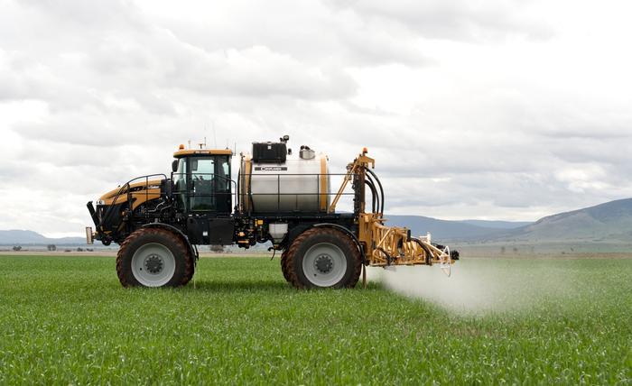 Global Self-Propelled Sprayer Market 2017 by Manufacturers -