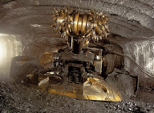 Global Underground Mining Equipment Market 2017 - Caterpillar,