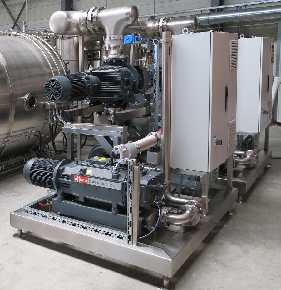 The vacuum system from Busch with two COBRA screw vacuum pumps as backing pumps and a pumping speed of 12,000 cubic metres/hour