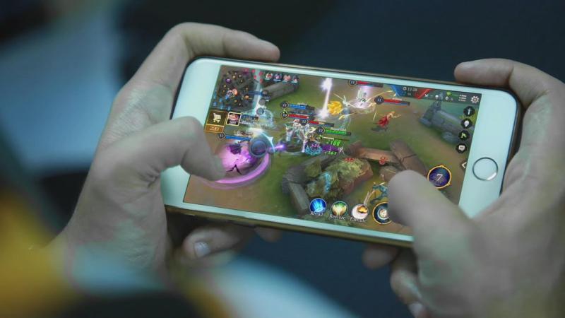 Mobile Esport Market, Top key players are Sony, EA, Tencent,