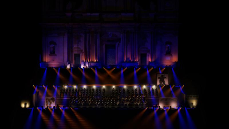 wysiwyg lights Andrea Bocelli concert at the Noto Cathedral